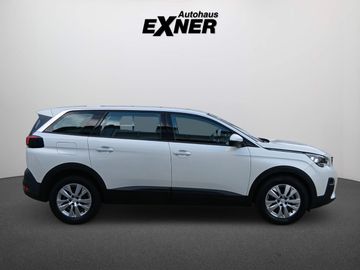 Peugeot 5008 - 8