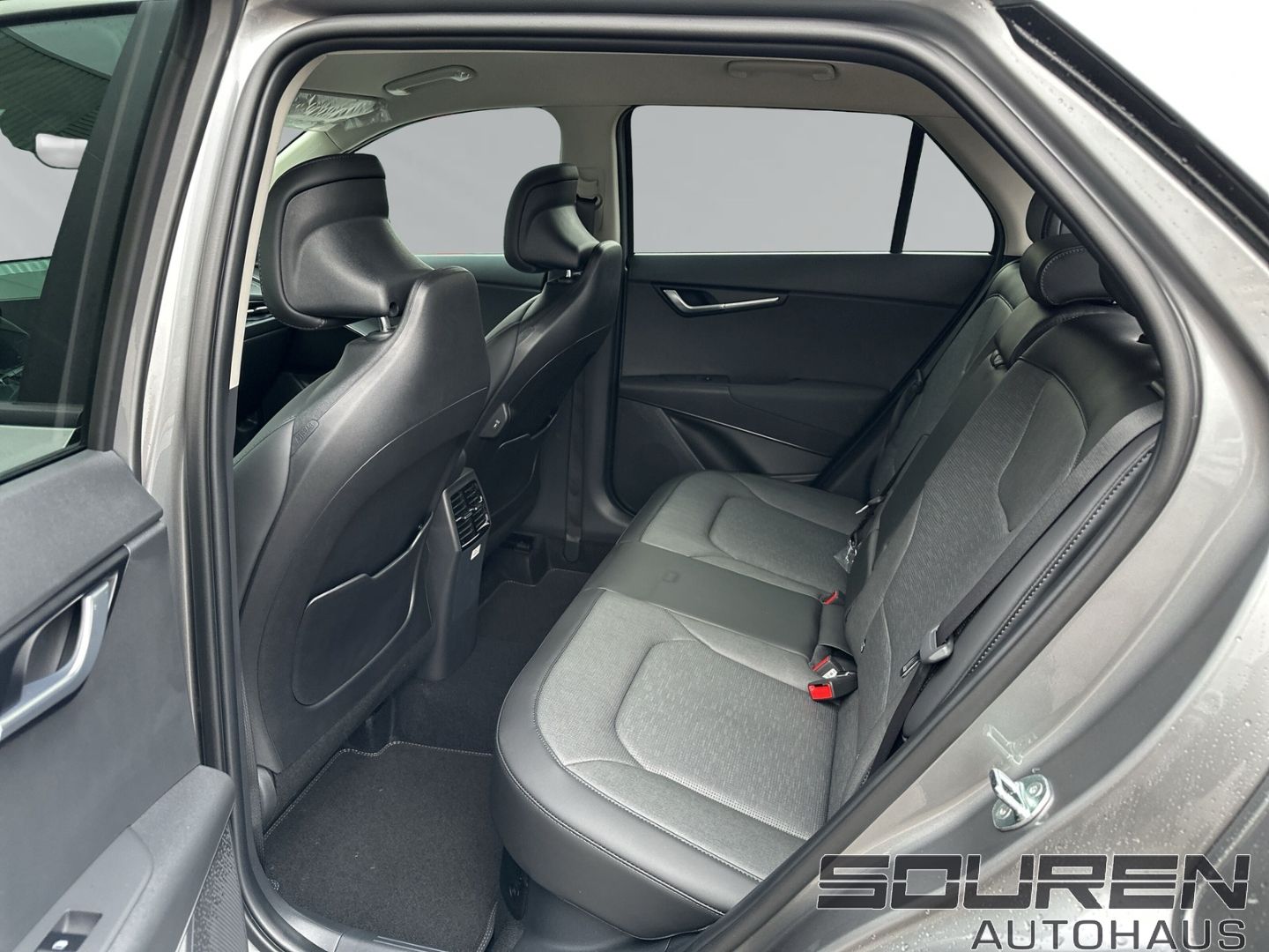 Fahrzeugabbildung Kia Niro 1.6 GDI HEV Spirit AHK +Technik-Paket +18-Z