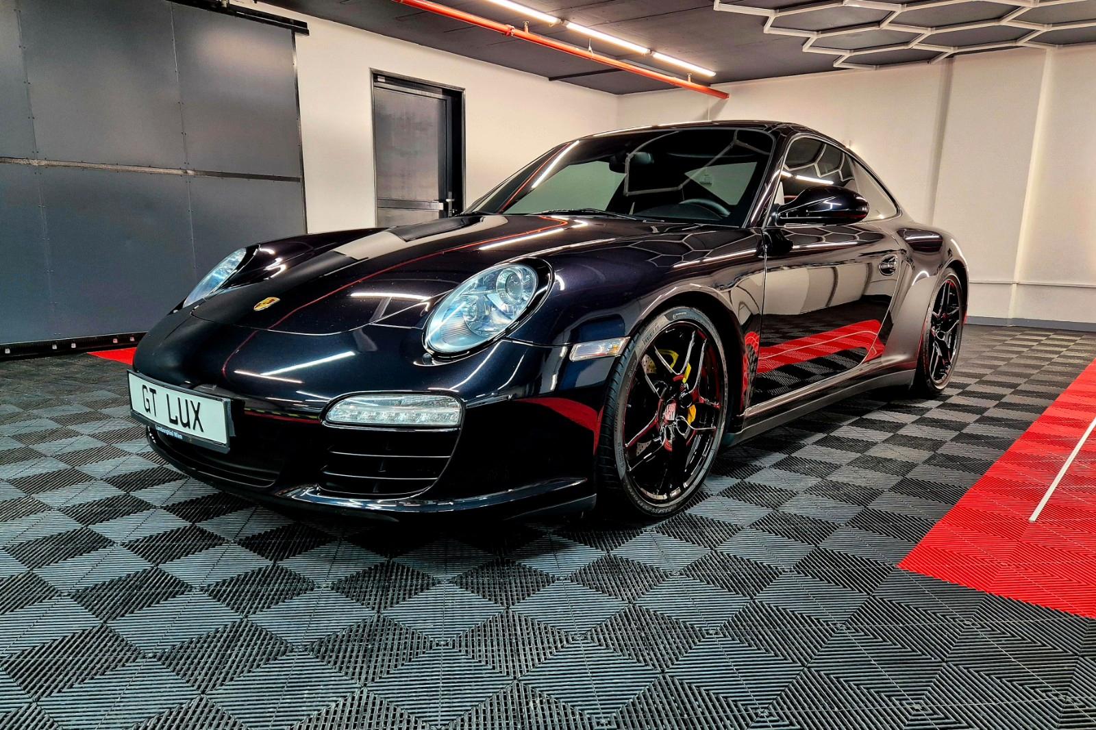 Porsche 911 Carrera 4 PDK