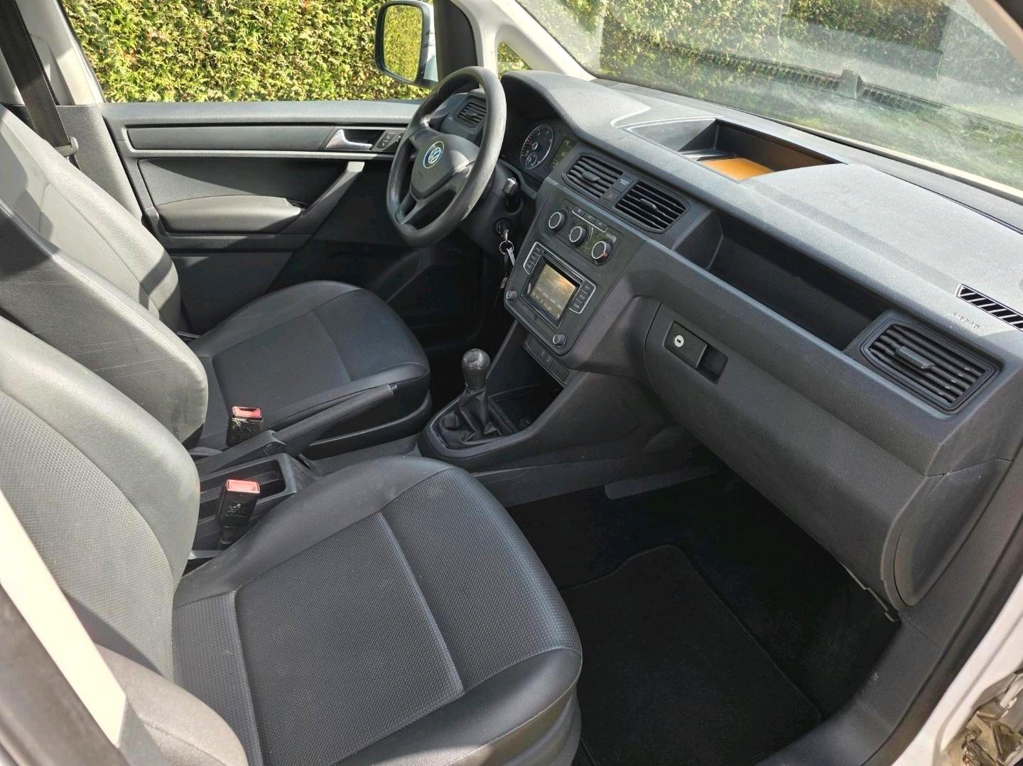 Volkswagen Caddy 2015 — photo 6
