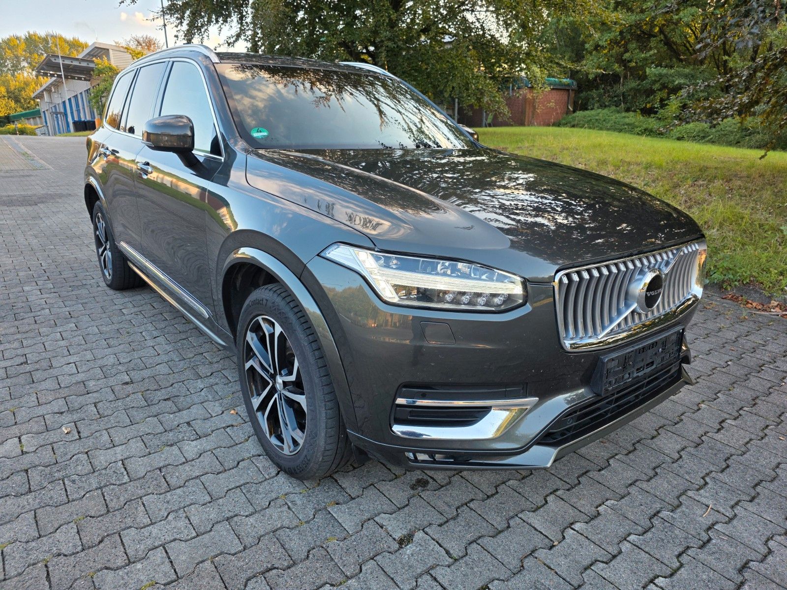Volvo XC90 - 1