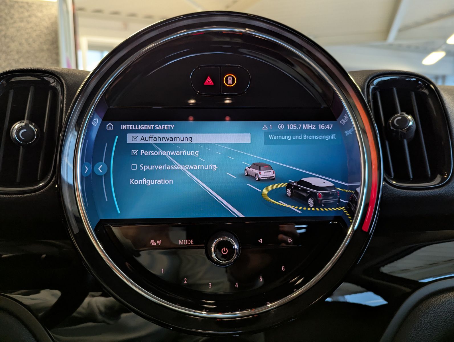 MINI Countryman 1.5 Cooper Aut. Driving-Assist LED - Image 23