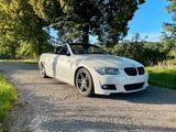 BMW E93 335i - BMW 335 aus 2012: 335i