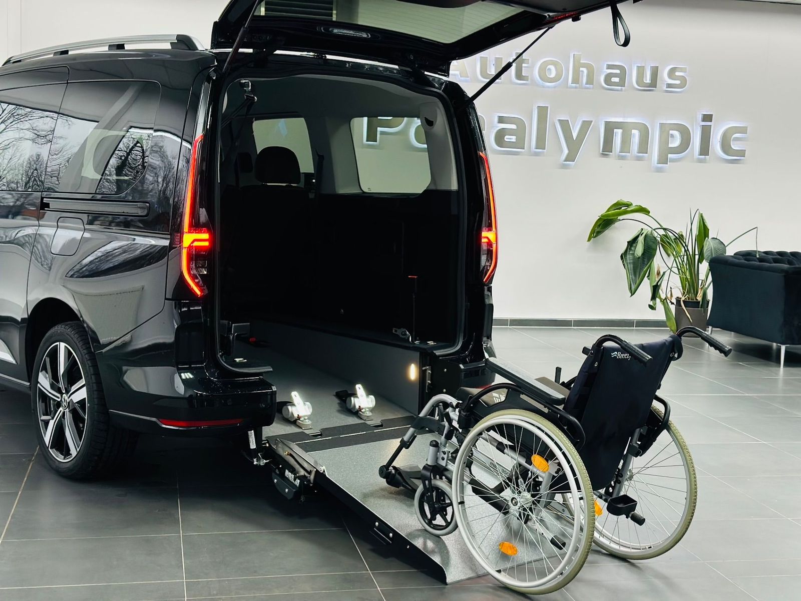 Volkswagen Caddy Maxi - Bild 11