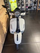 Vespa GTS 125 Supersport E5 RIZOMA UMBAU, AKRAPOVIC!!! - Vespa Motorräder in Stuttgart