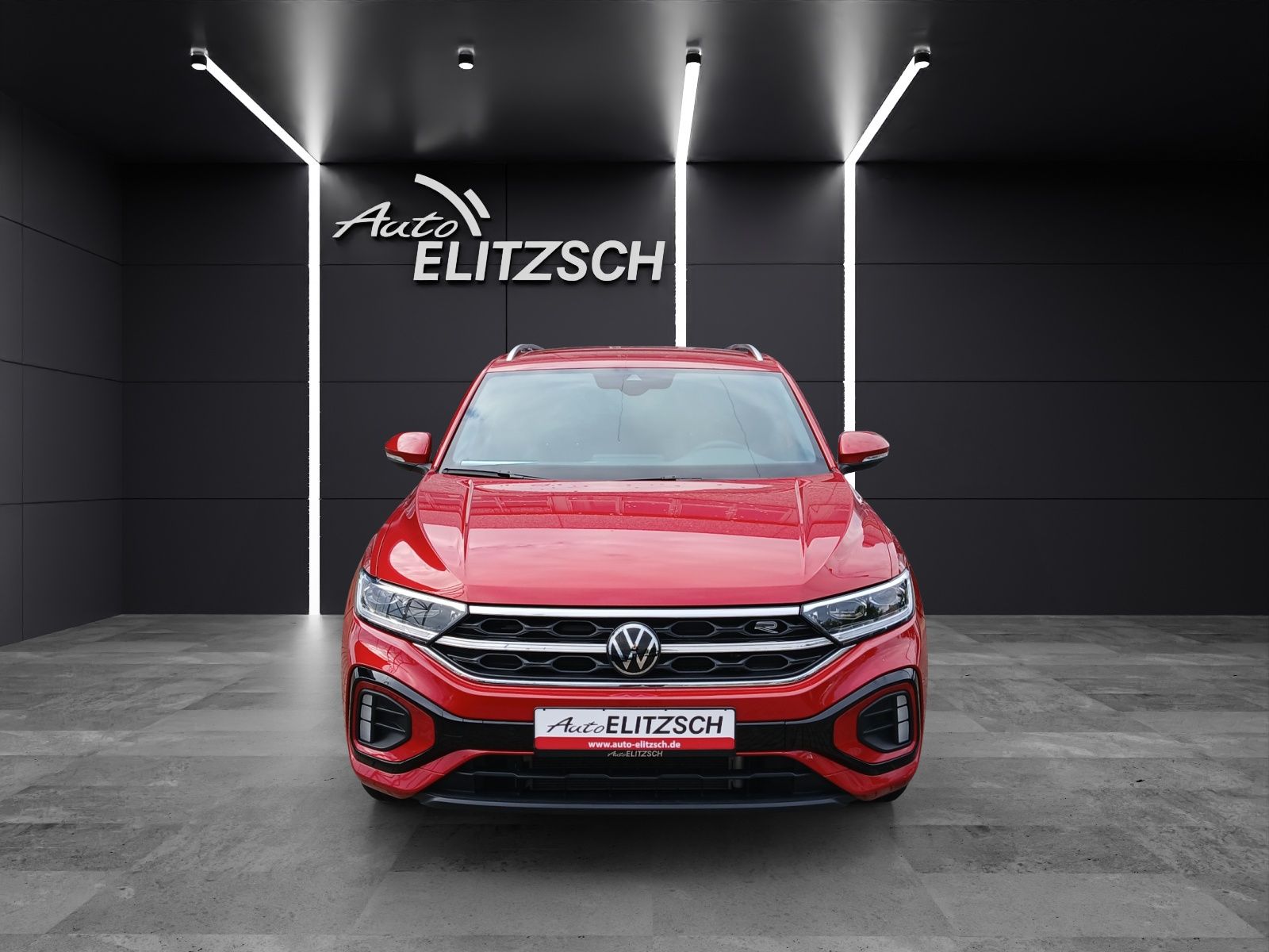 Fahrzeugabbildung Volkswagen T-Roc TSI R-Line LED AHK Navi AID ACC RFK SH