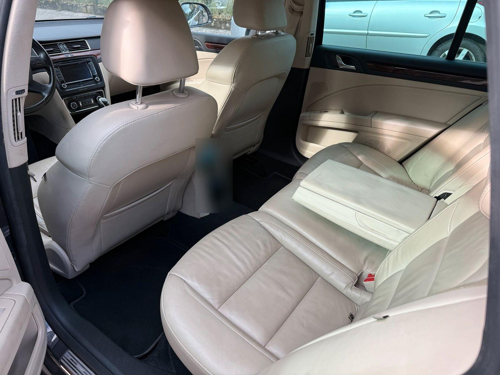Skoda Superb 2010 — photo 8