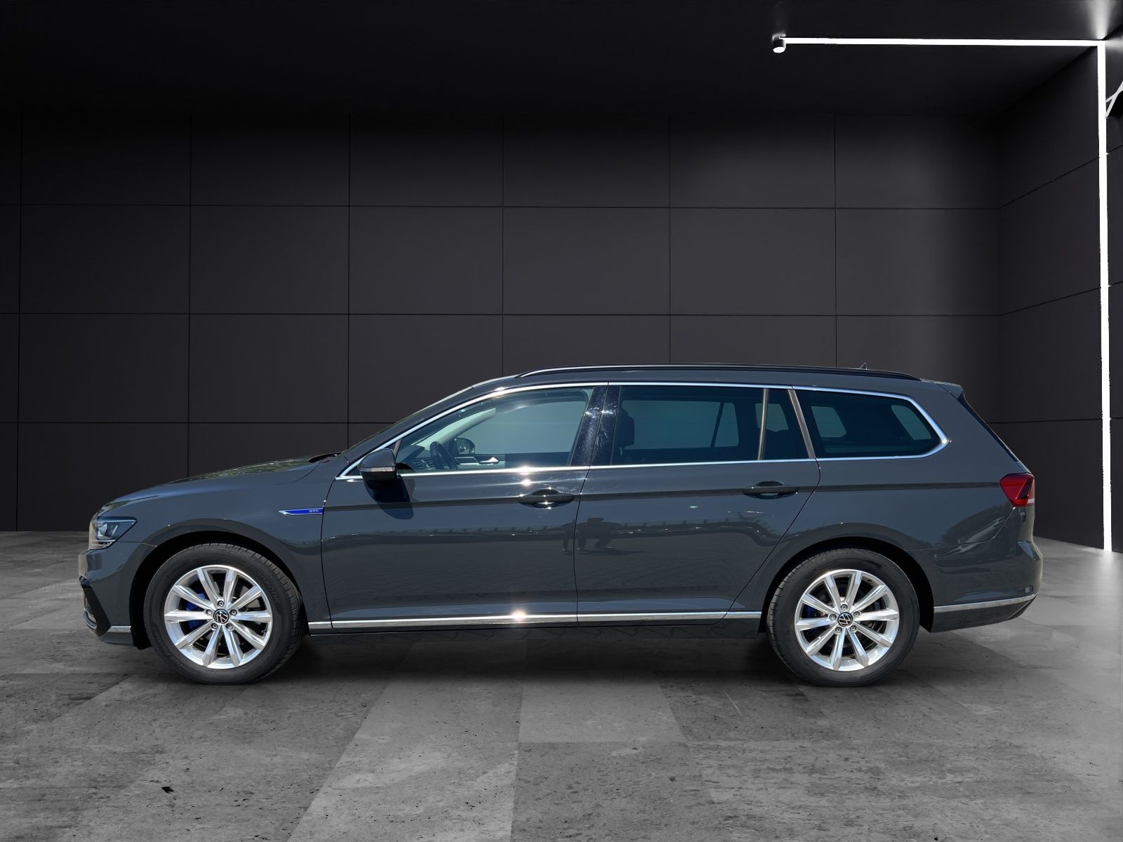 Fahrzeugabbildung Volkswagen Passat Variant GTE LED Navi ACC RFK SH LM