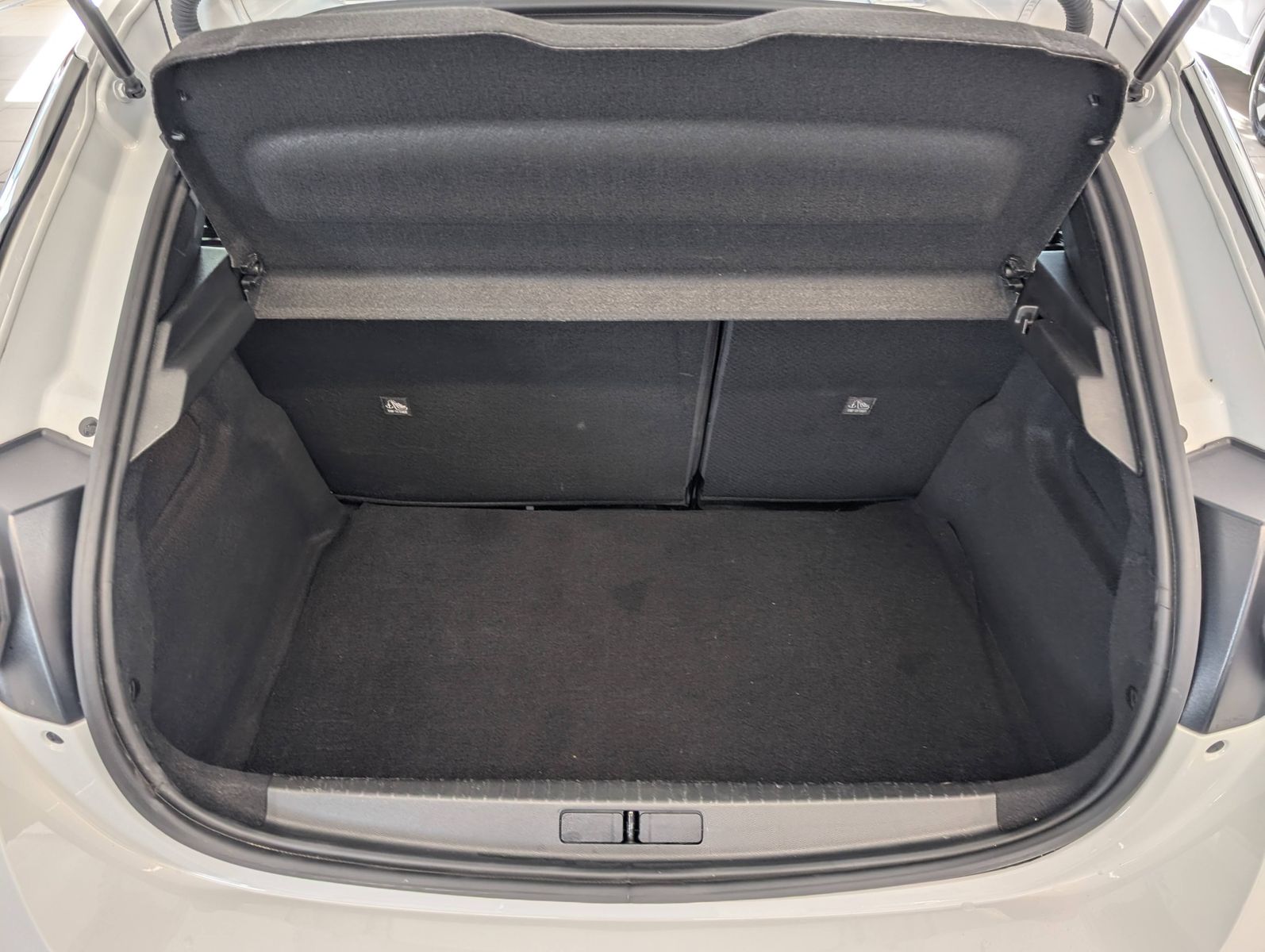 OPEL Corsa 1.2 Turbo GS LED Kamera Klima – Bild 10