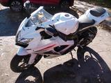 Suzuki GSX-R 750 - SUZUKI 2010 GSX R 750