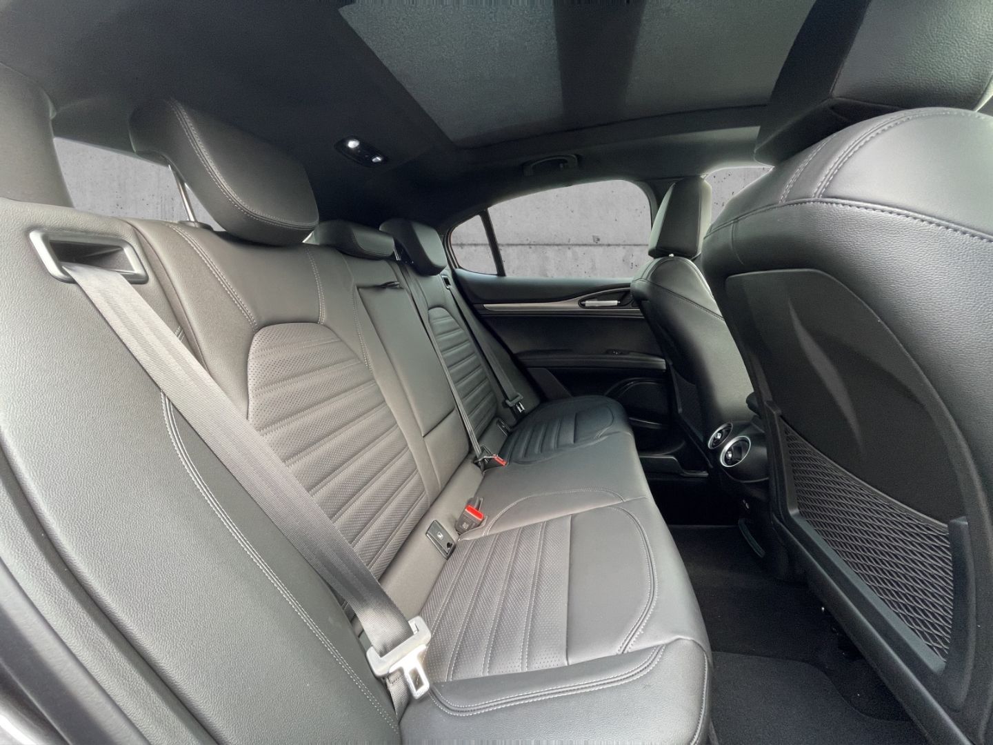 Alfa Romeo Stelvio - Bild 7