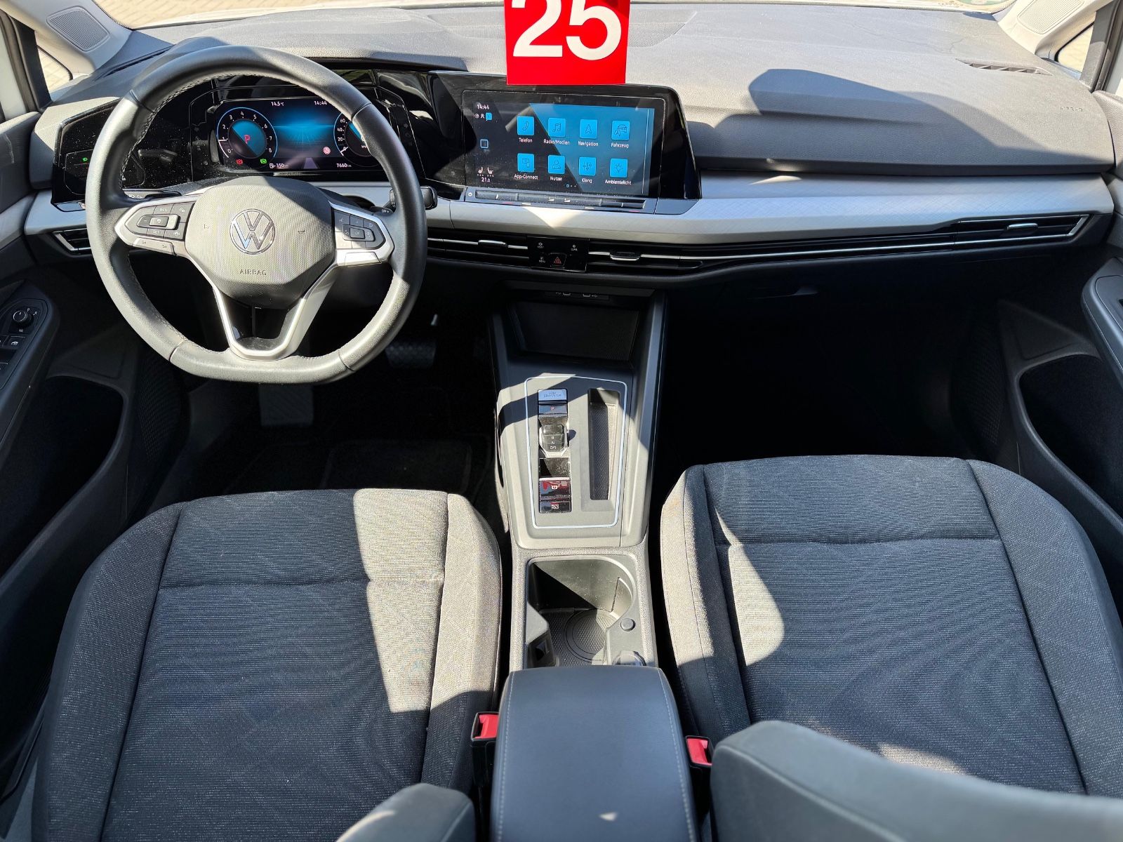 Volkswagen Golf VIII eTSI LIMO*AUT*LED*CARPLAY*NAVI*VIRTUAL foto 14