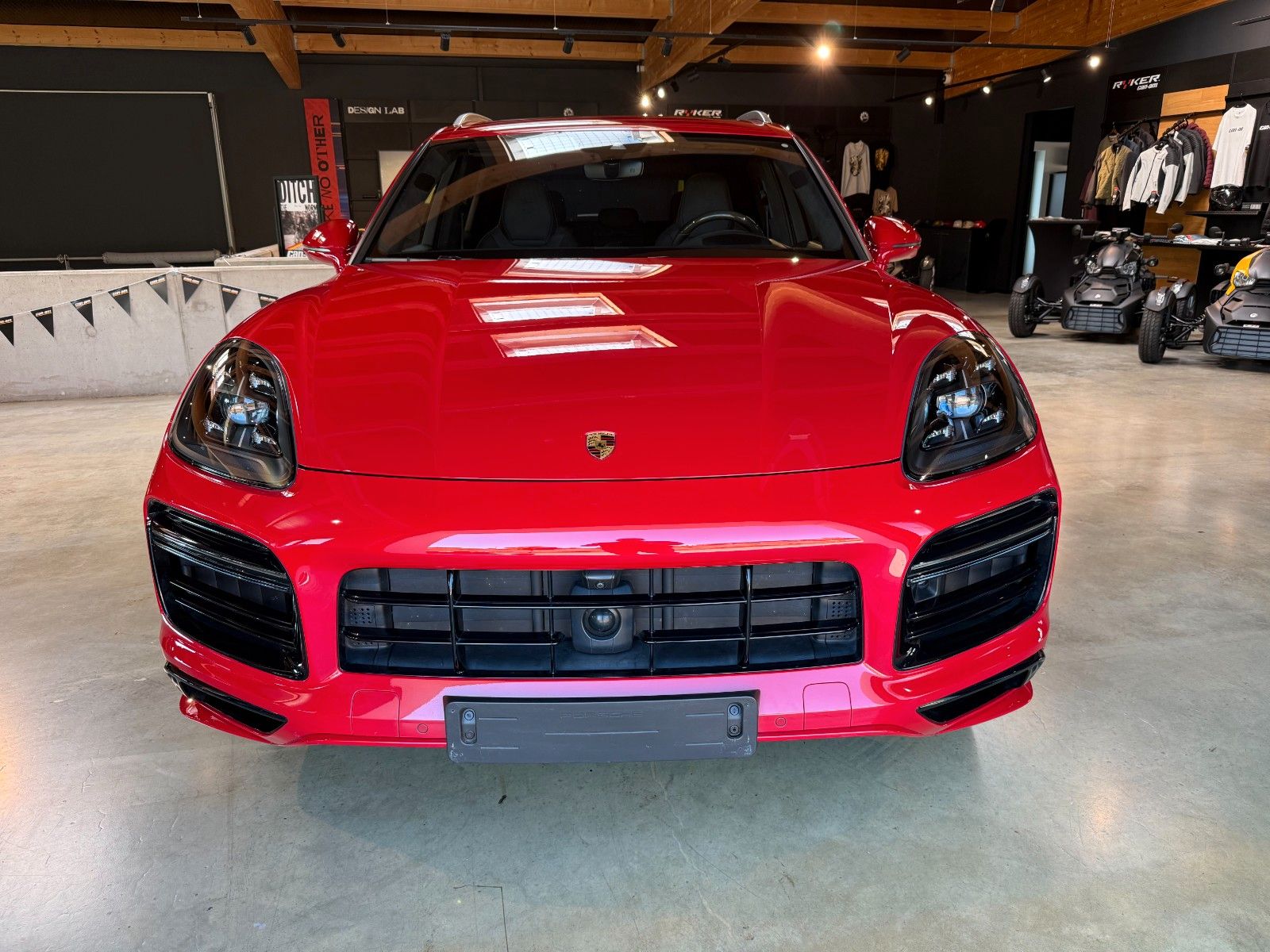 Porsche Cayenne Turbo S E-Hybrid foto 2