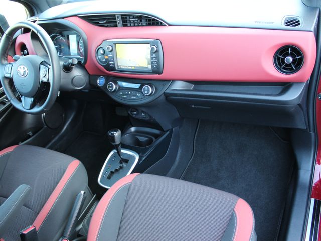 Yaris 1.5 Hybrid Style Selection