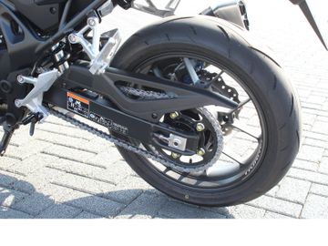 Honda CB750 Hornet e-Clutch *inkl. Zubehör