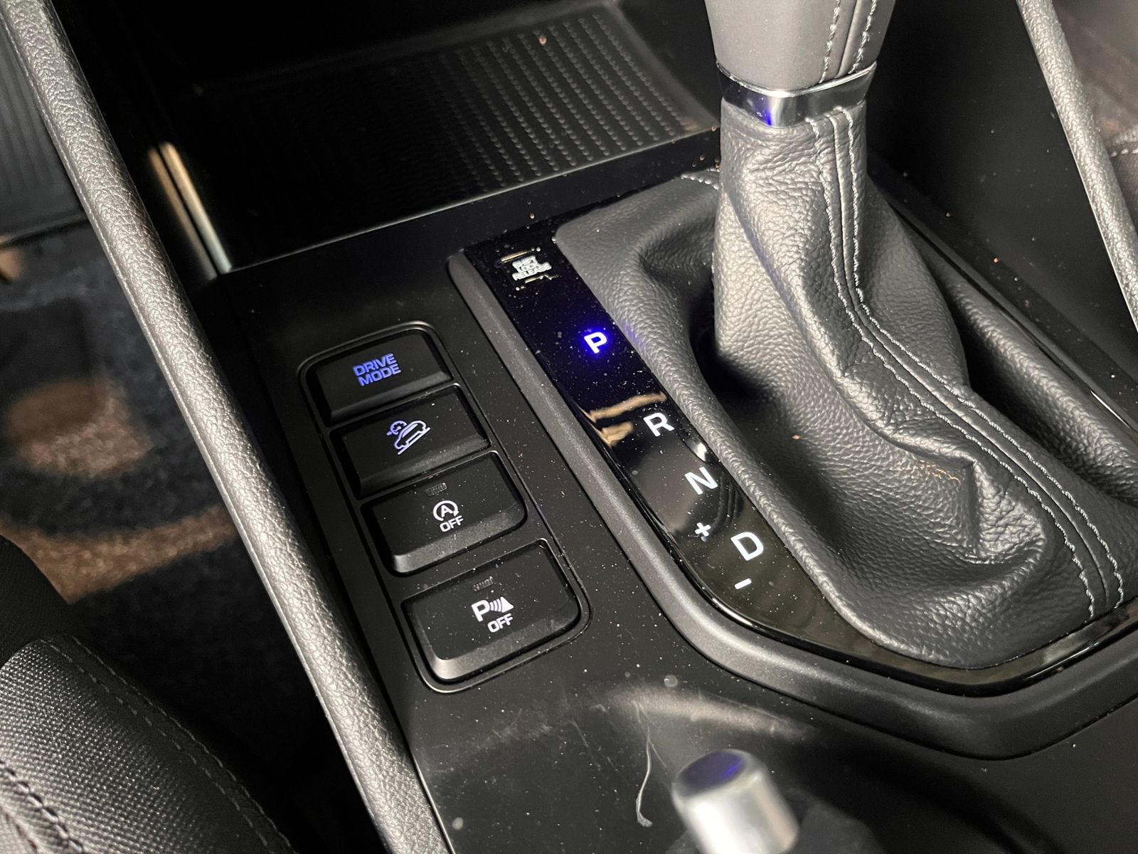 Fahrzeugabbildung Hyundai TUCSON Advantage AHK 2WD KLIMA NAVI ALU