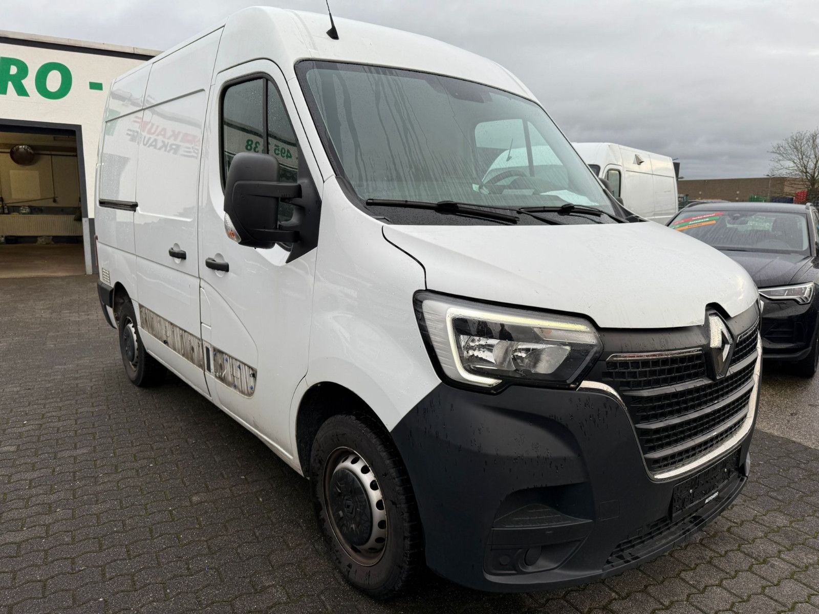 Fahrzeugabbildung Renault Master III KastenL1H2 HKa 3,5t/1.HAND/SCHECKHEFT