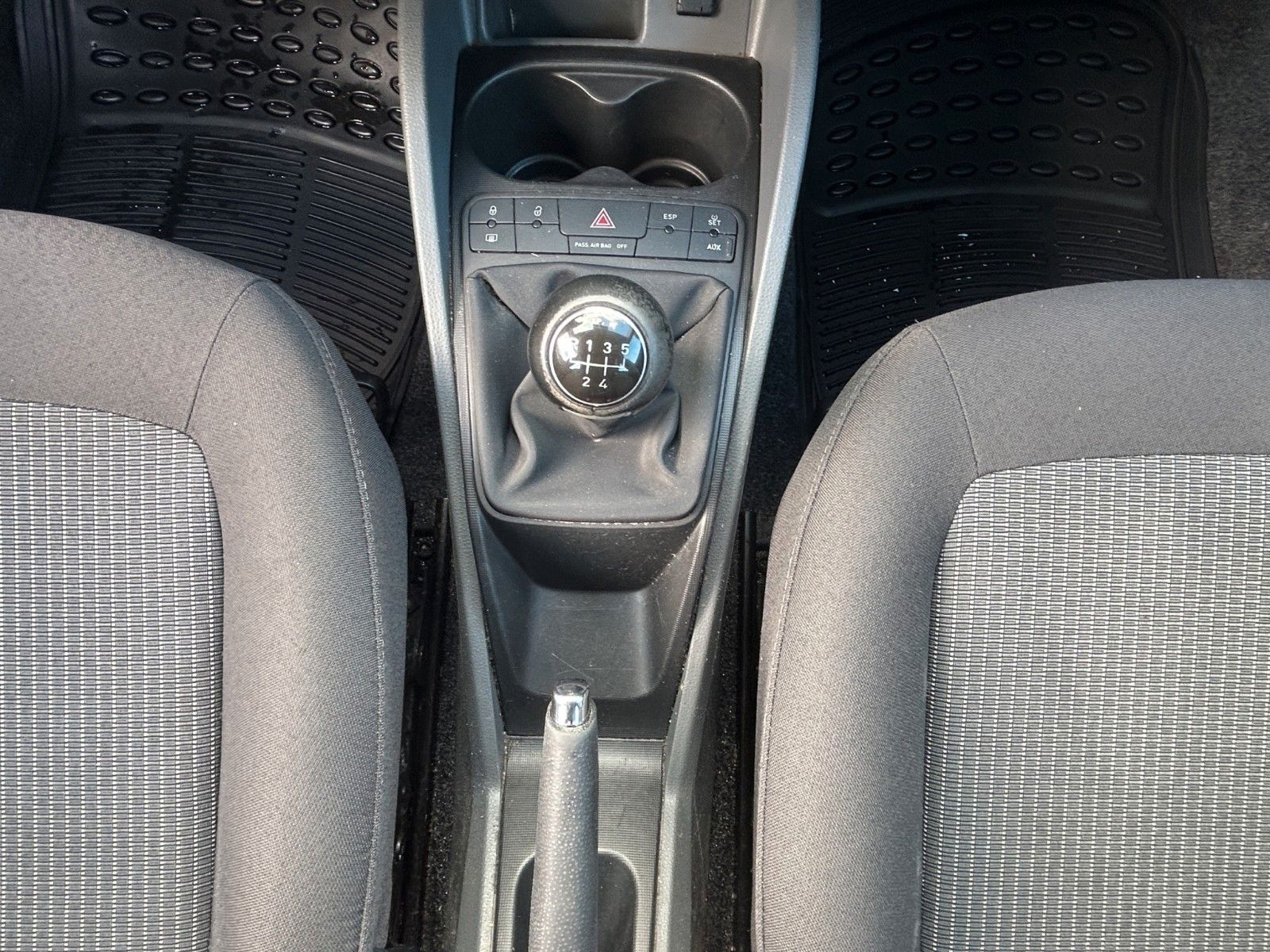 Fahrzeugabbildung SEAT Ibiza Lim. Stylance / Klimaautomatik/ 2.Hand /