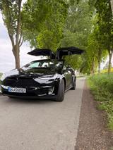 Tesla Model X 75D - - Tesla Model X aus 2018