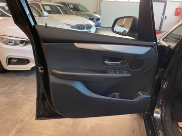 BMW 218 d Gran Tourer Sport Line *Kamera*Klima*Navi*