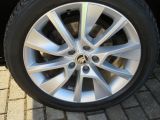 Skoda Karoq Style 1.5 TSI 110kW LED RFK el.HK beh. FS - Skoda: Beige