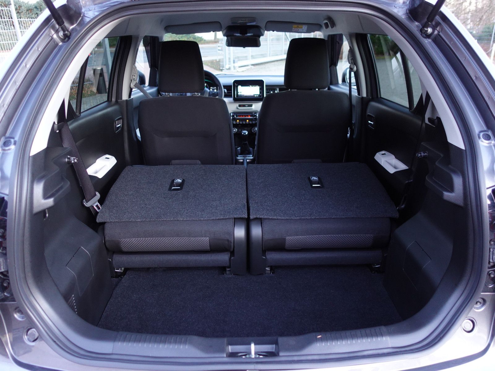 Fahrzeugabbildung Suzuki Ignis 1.2 DUALJET Comfort+ I. Hd RFK Navi App