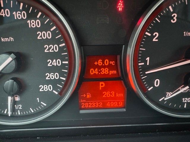 Fahrzeugabbildung BMW 325i Coupe xDrive Xenon Leder Schiebedach