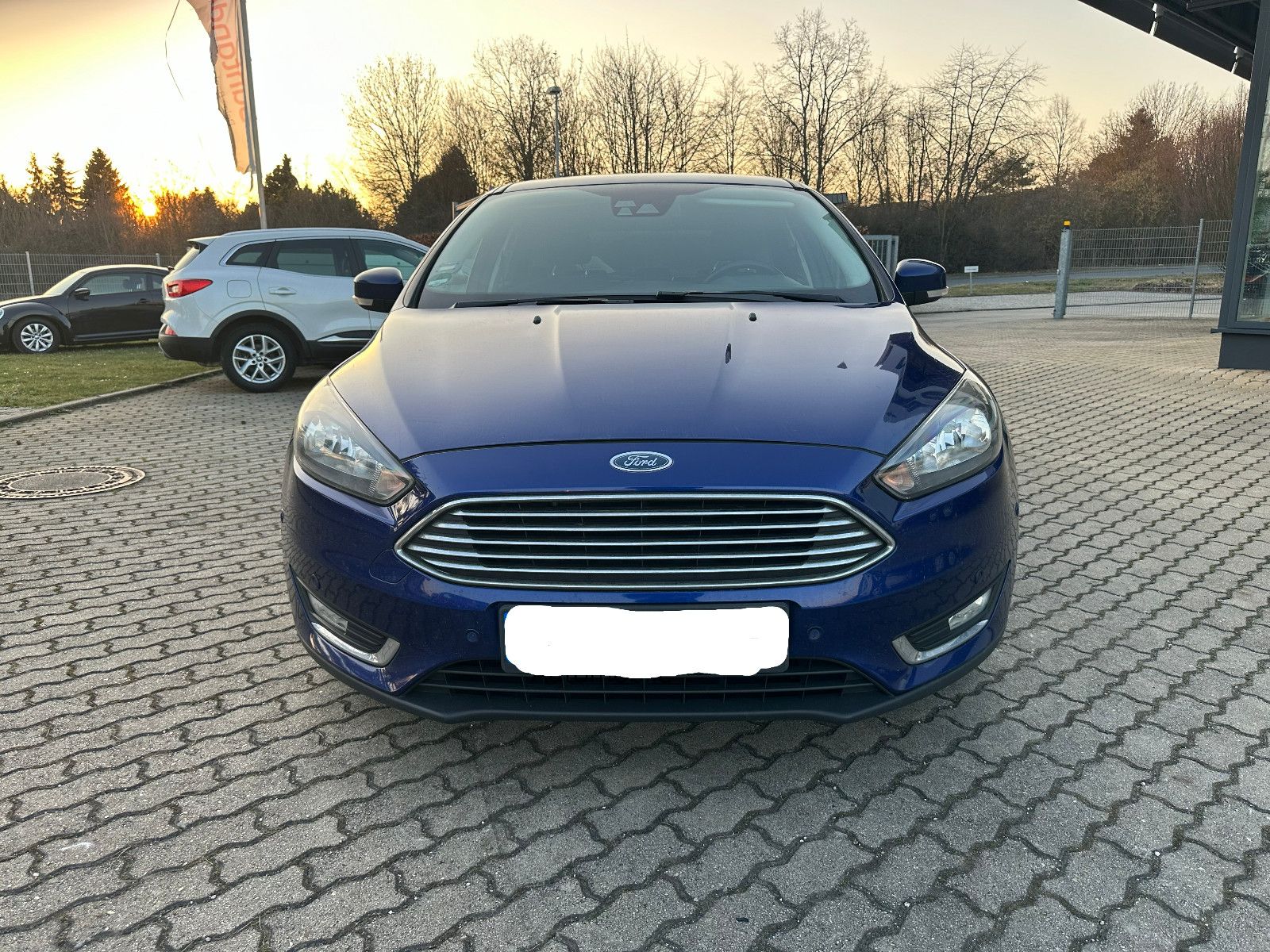 Fahrzeugabbildung Ford Focus Lim. Titanium