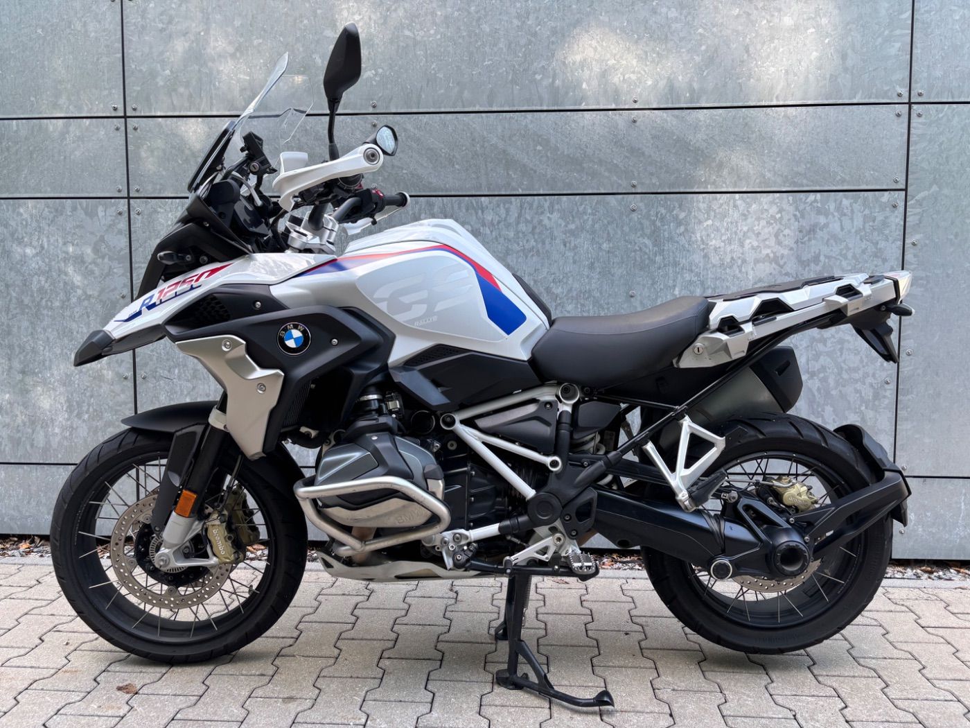 Fahrzeugabbildung BMW R 1250 GS Rallye Tieferlegung 4 Pakete