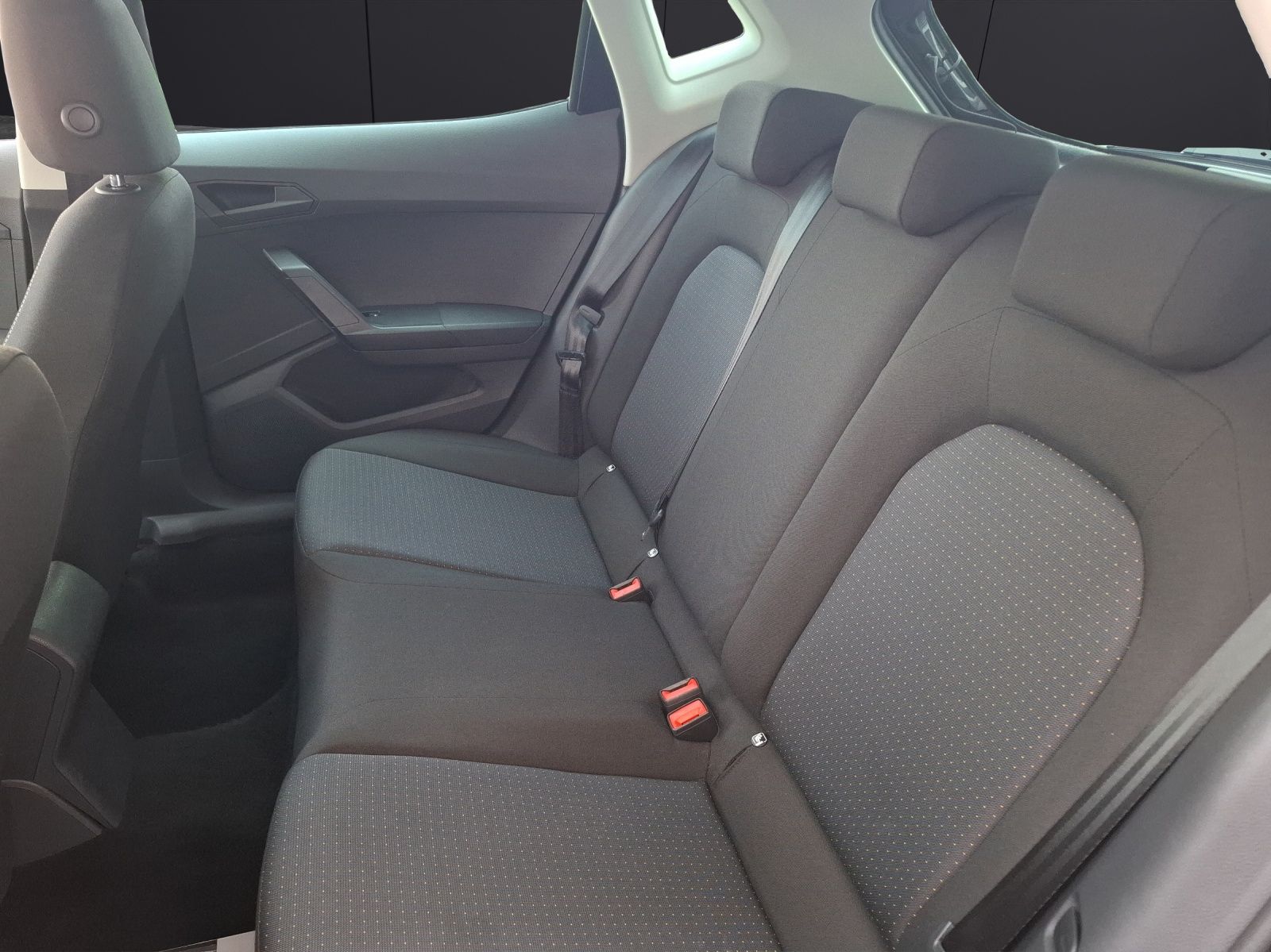 Fahrzeugabbildung SEAT Ibiza TSI Style LED Navi VC ACC RFK SH LM