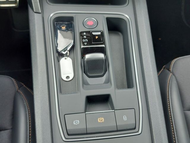 Formentor VZ 1.4 e-Hybrid DSG Navi Pano AHK LED