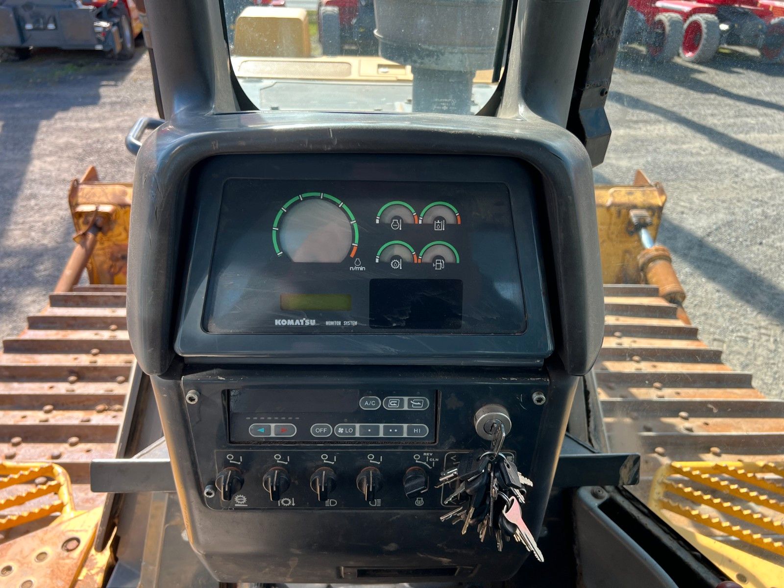 Fahrzeugabbildung Komatsu D65PX-15 / nur 5.945h / Baujahr: 2004