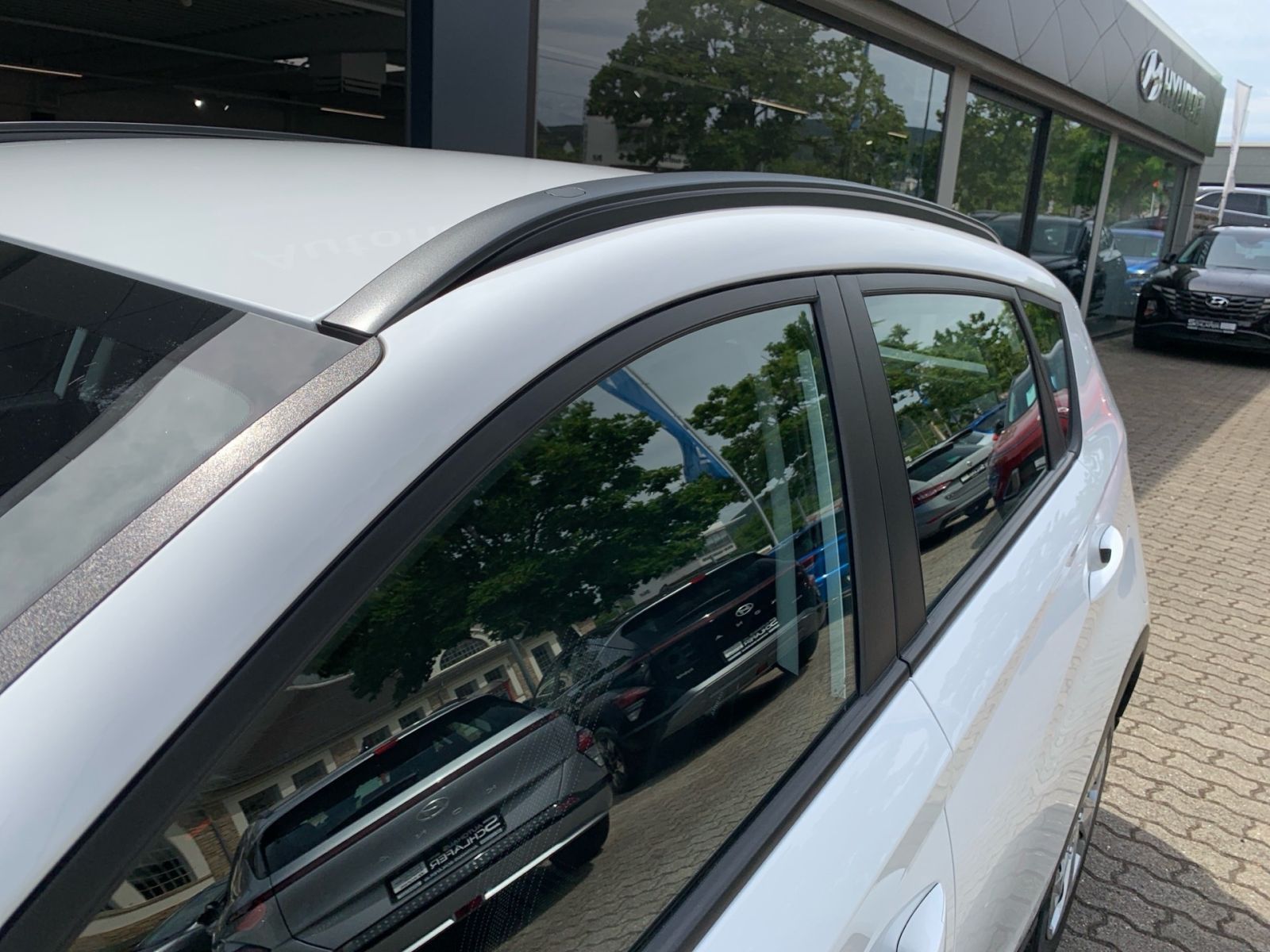 Fahrzeugabbildung Hyundai BAYON 1.0 T-GDI Select Navi Kamera Allwetter