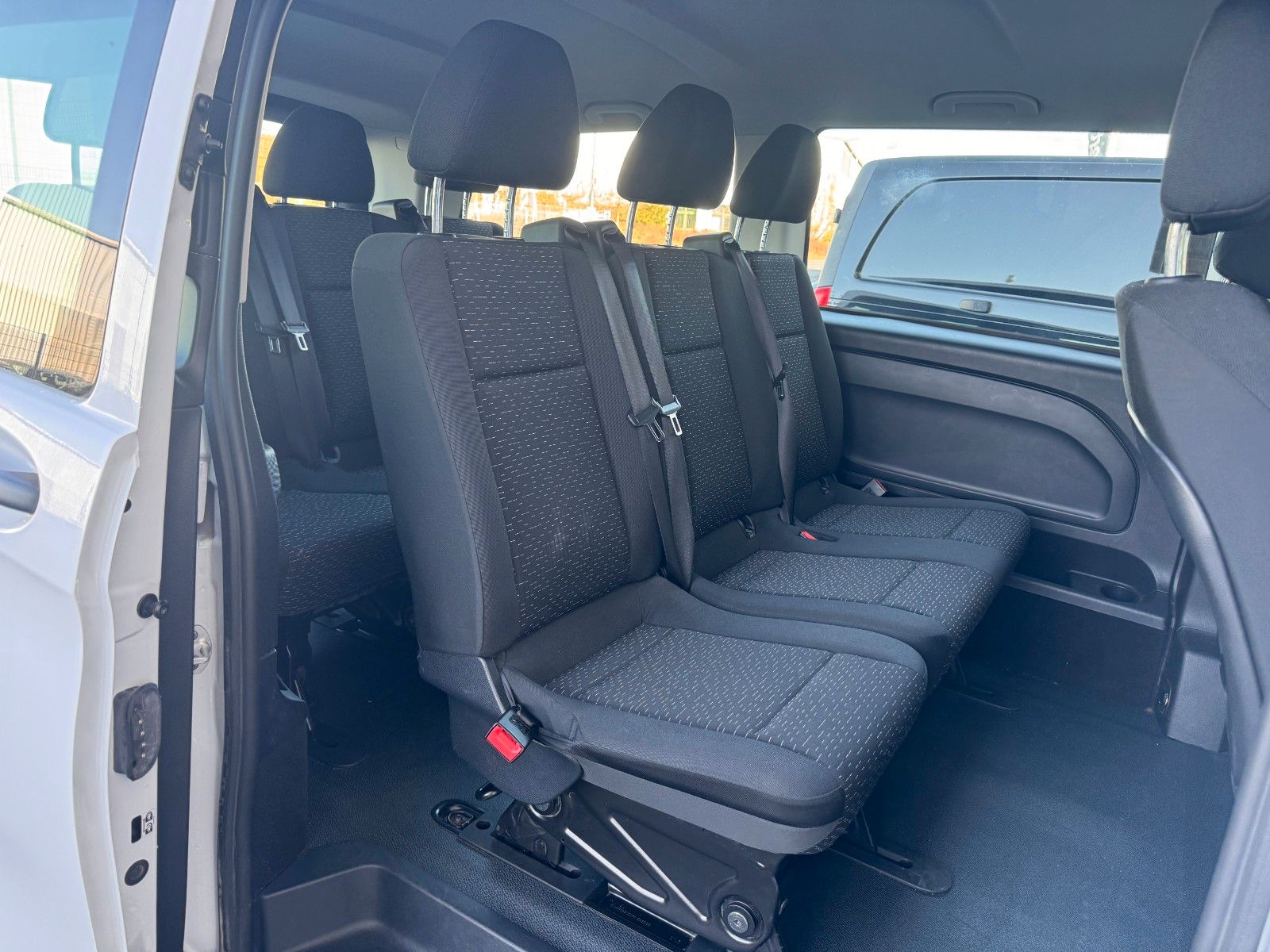 Fahrzeugabbildung Mercedes-Benz Vito 114 CDI Tourer 9G Klima Kamera Audio40