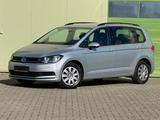 Volkswagen Touran 1.6 TDI Trendline/7.Sitzer/AHK/Navi./SHZG - Volkswagen Touran Trendline mit Diesel-Antrieb