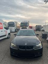 BMW 325i -