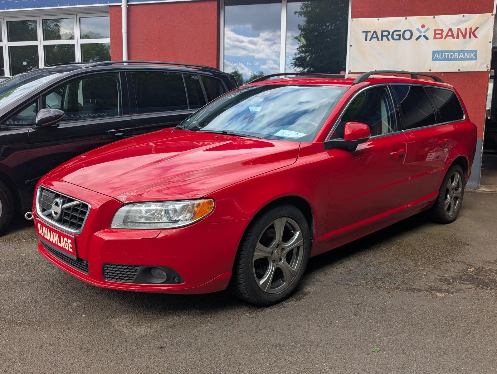 Volvo V70 Kombi 1.6 Kinetic 2012 schön aber defekt!