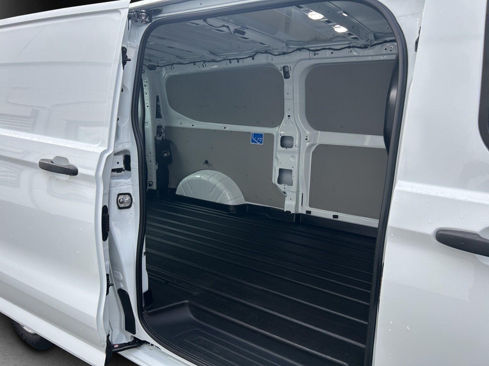 Fahrzeugabbildung Ford Transit Custom Kasten 320 L2 LED/KAMERA/GRA/NAVI