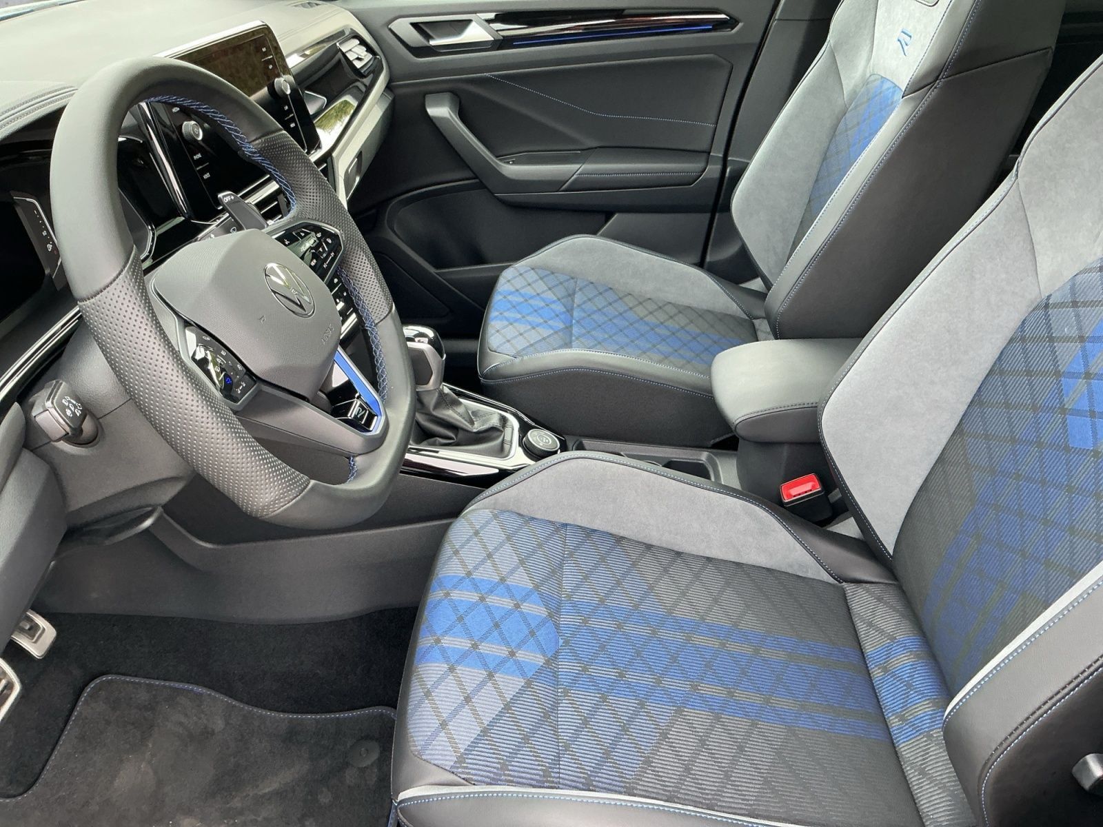 Volkswagen T-Roc - Bild 12