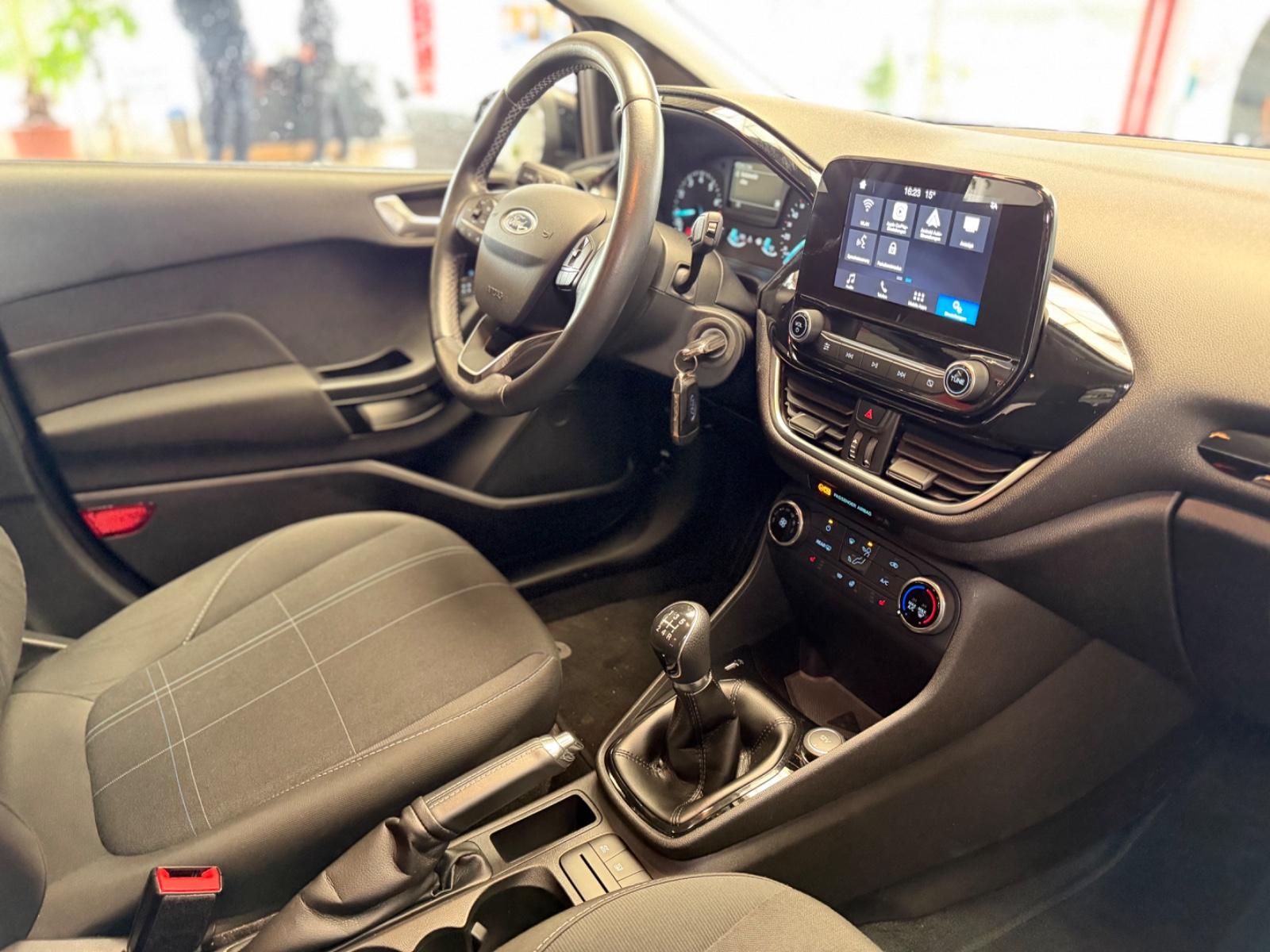 Ford Fiesta Cool & Connect