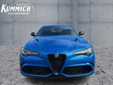Alfa Romeo Giulia Quadrifoglio 2.9l 520PS V6 - Alfa Romeo Giulia mit Benzin-Antrieb: Limousine
