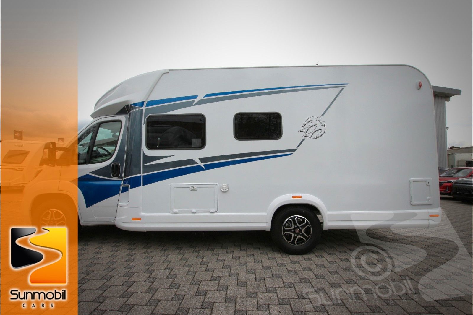 Fahrzeugabbildung Knaus Live Wave 650 MF Automatik 180 PS LP.97.994,00€