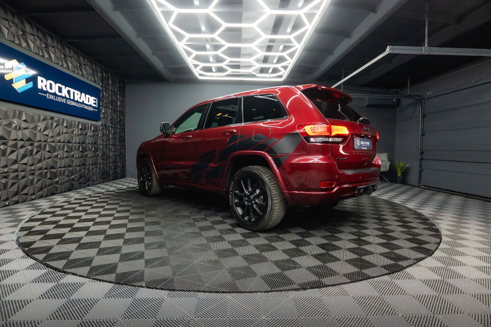 Fahrzeugabbildung Jeep Grand Cherokee 3.6 4x4 Altitude *Pano*CarPlay*