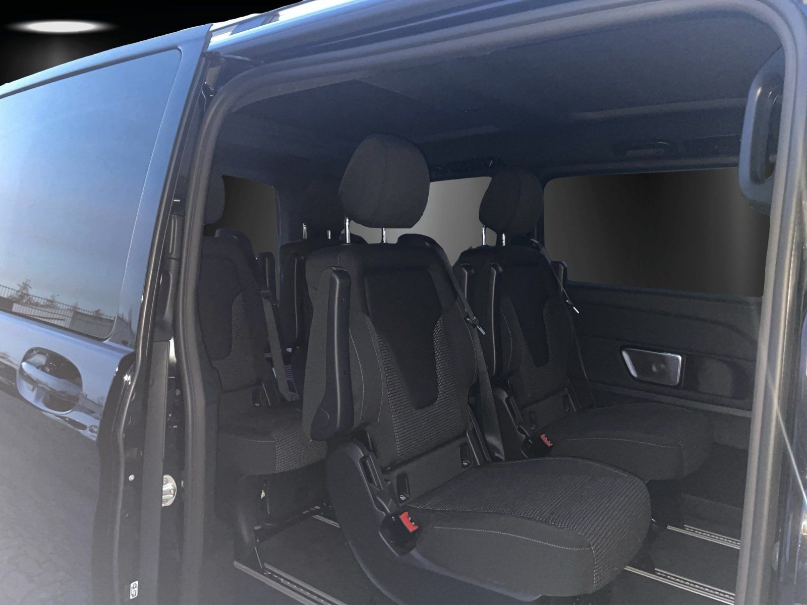 Fahrzeugabbildung Mercedes-Benz V 250 d 4MATIC STYLE Lang
