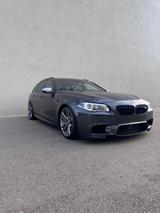 BMW M550d xDrive Touring M5 Paket LED NBT EVO  - BMW M550 aus 2016