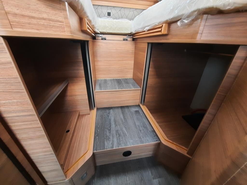 Fahrzeugabbildung Weinsberg CaraCompact 640 MEG EDITION [PEPPER] Verfüg./Spa
