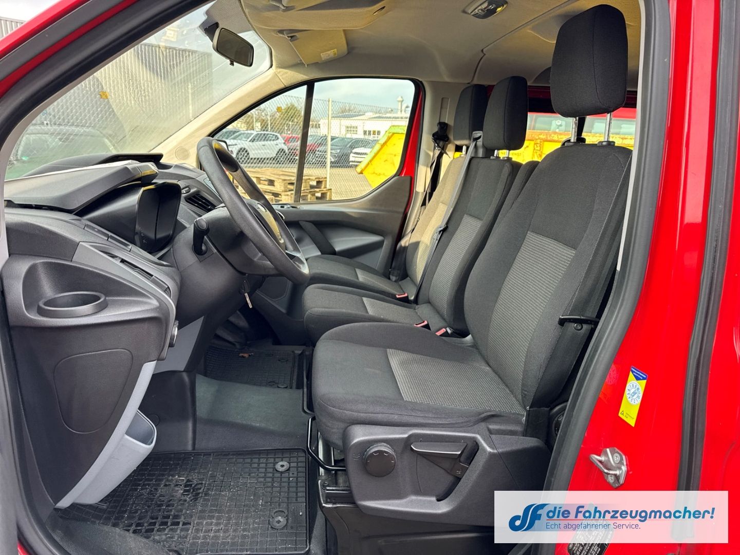 Fahrzeugabbildung Ford Transit Custom Tourneo 300 L1 *4132