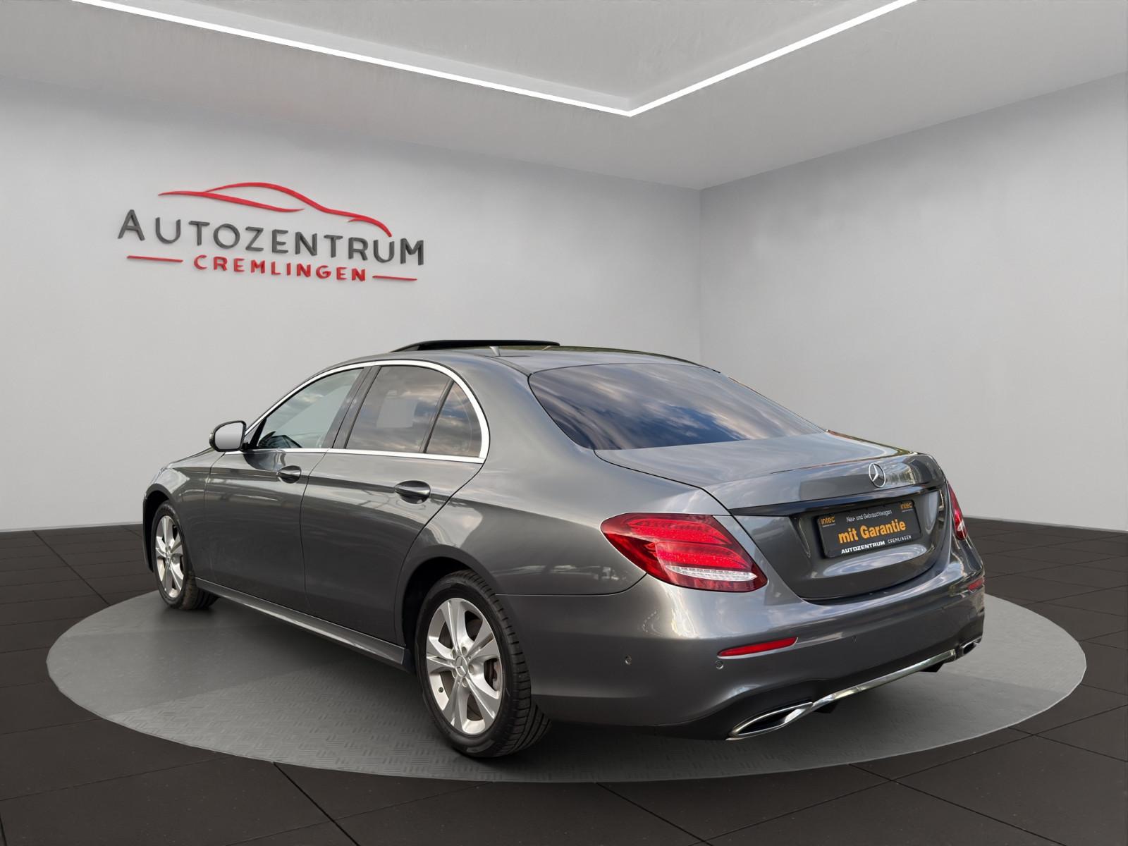 Mercedes-Benz E 220d AMG 9G SHD MULTIB NAVI TOTW CAM TEMP
