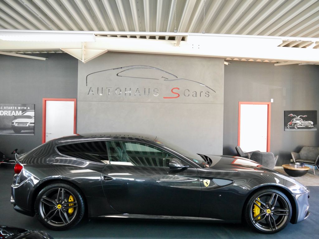 Ferrari FF