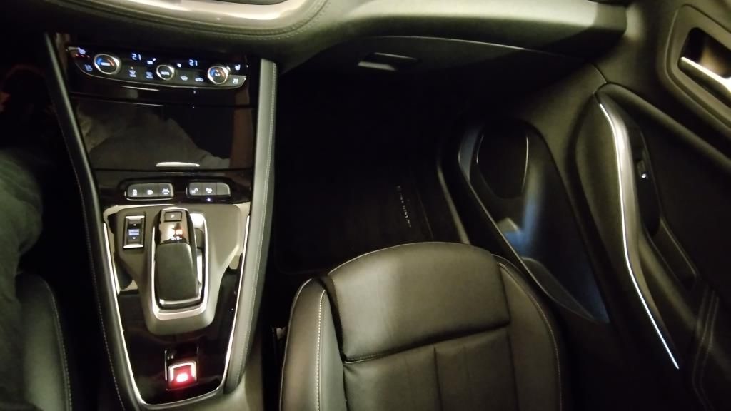 Autohaus Zimpel - Opel Grandland Ultimate PHEV 1.6T Navi+DAB+LED+360-Ka - Bild 12 Autohaus Zimpel - Opel Grandland Ultimate PHEV 1.6T Navi+DAB+LED+360-Ka - Bild 12